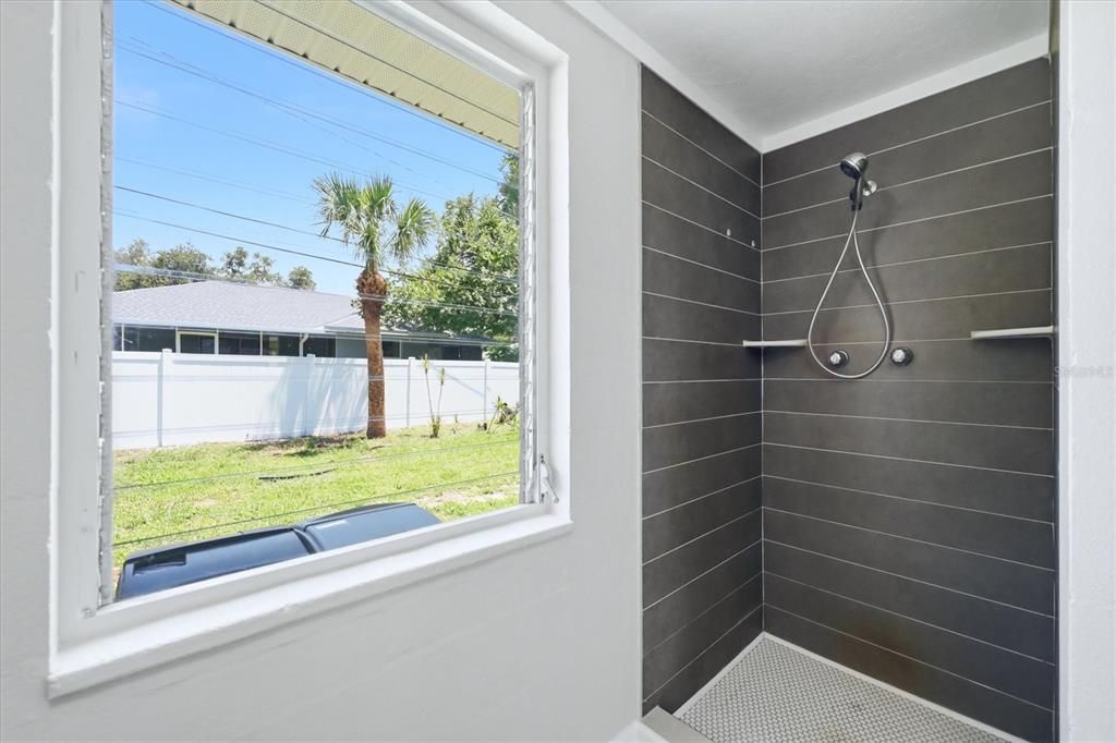 For Rent: $1,850 (2 beds, 2 baths, 901.2 Square Feet)
