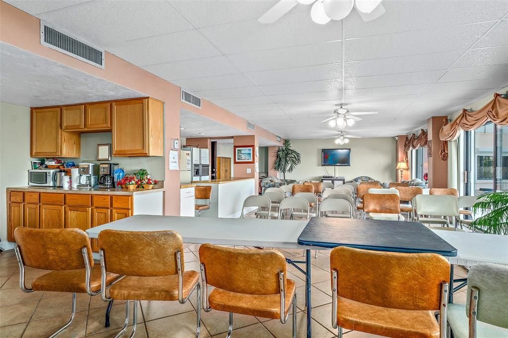 For Sale: $279,000 (2 beds, 2 baths, 1344 Square Feet)
