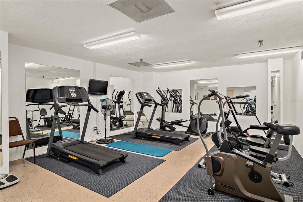 For Sale: $279,000 (2 beds, 2 baths, 1344 Square Feet)