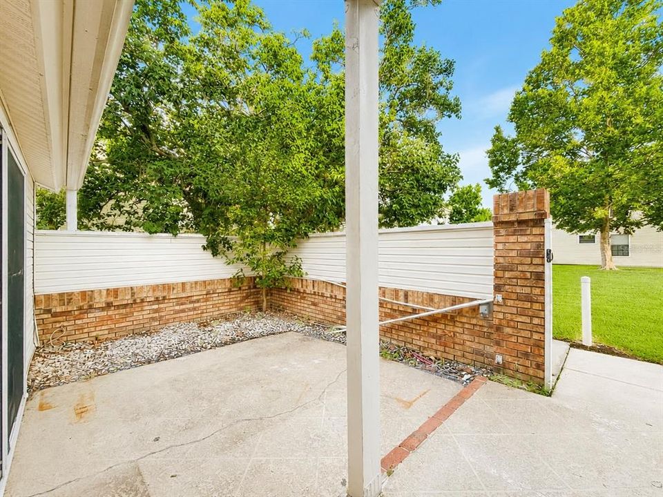 En Venta: $165,000 (3 camas, 2 baños, 1375 Pies cuadrados)