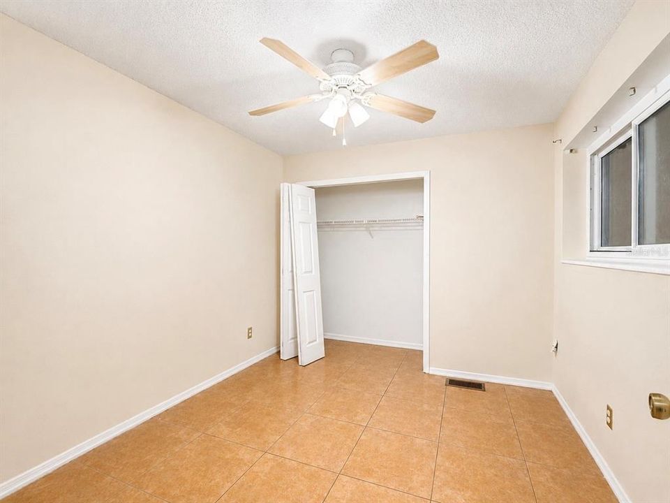 En Venta: $165,000 (3 camas, 2 baños, 1375 Pies cuadrados)