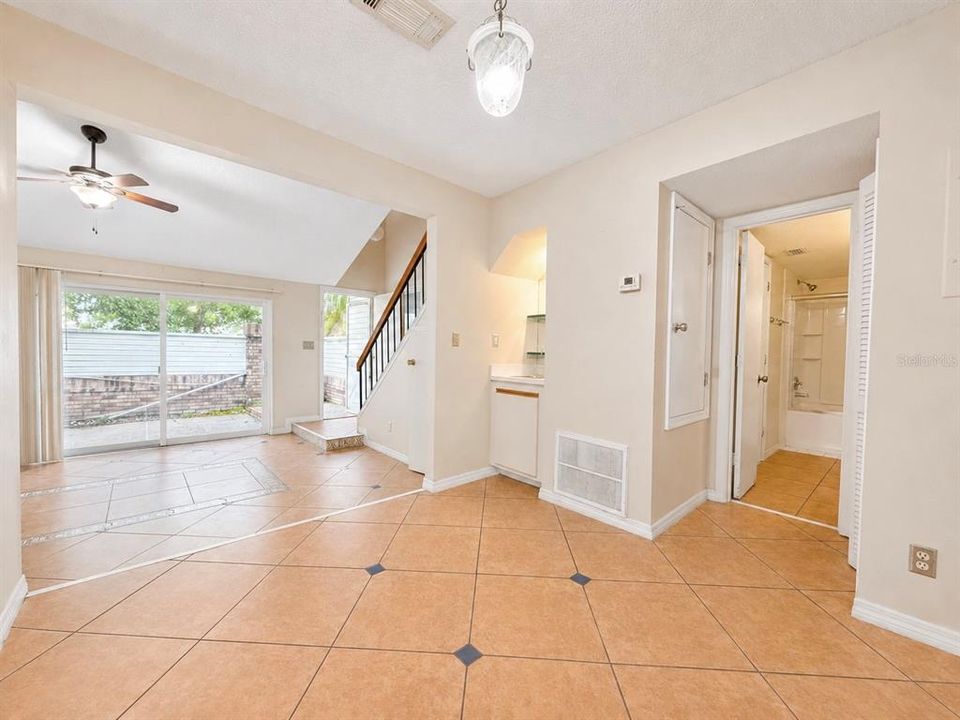 En Venta: $165,000 (3 camas, 2 baños, 1375 Pies cuadrados)