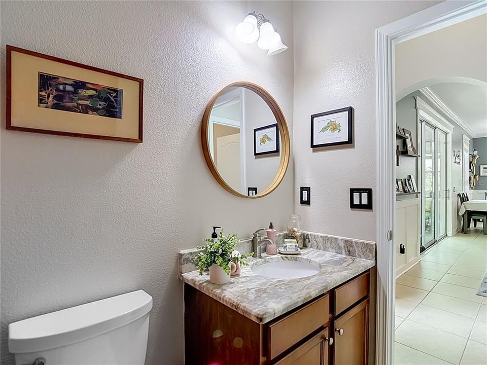 En Venta: $649,900 (4 camas, 3 baños, 2503 Pies cuadrados)