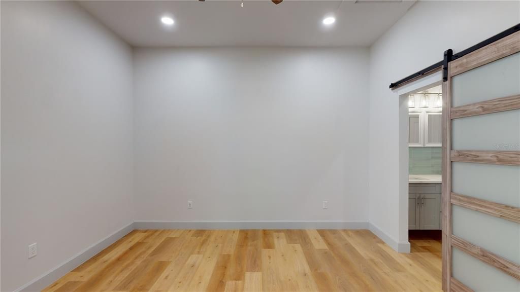 For Rent: $3,450 (3 beds, 3 baths, 2000 Square Feet)