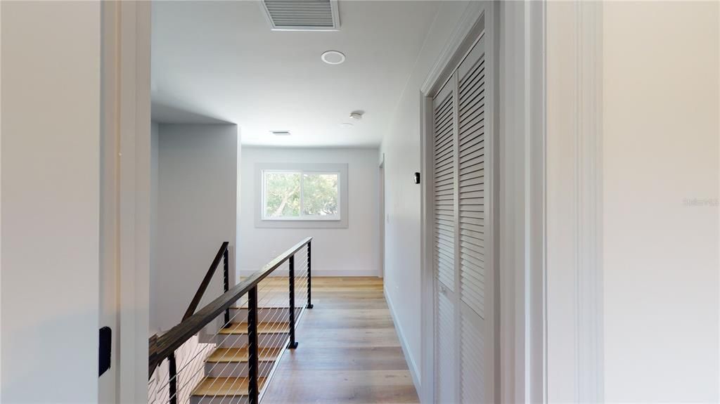 For Rent: $3,450 (3 beds, 3 baths, 2000 Square Feet)