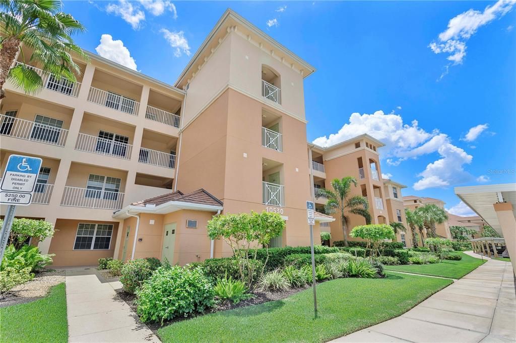 For Sale: $225,000 (2 beds, 2 baths, 1245 Square Feet)