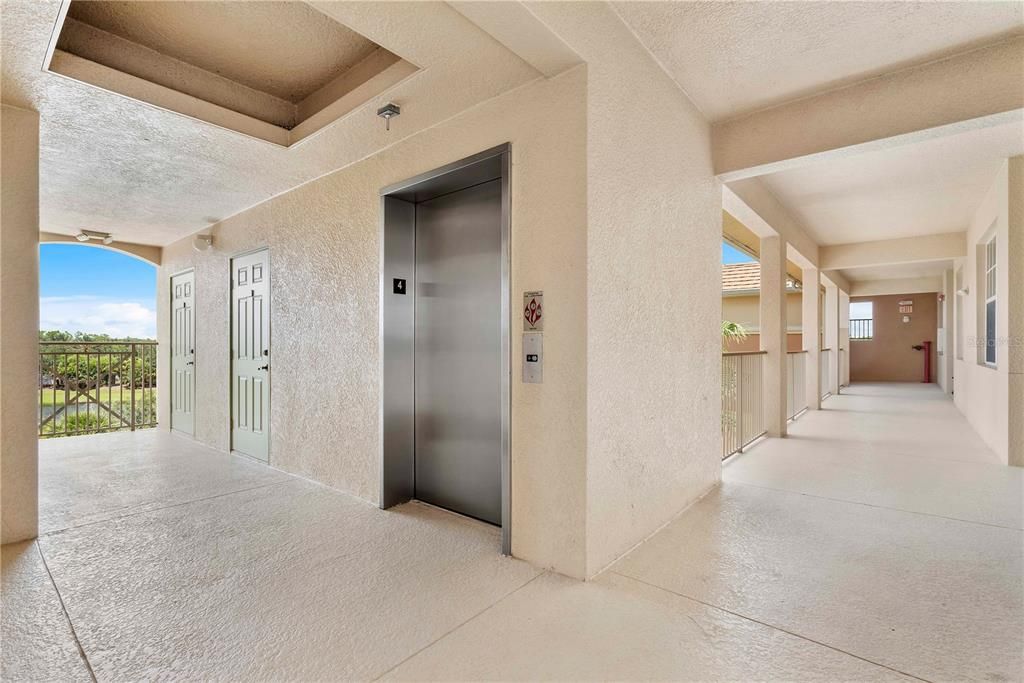 For Sale: $225,000 (2 beds, 2 baths, 1245 Square Feet)