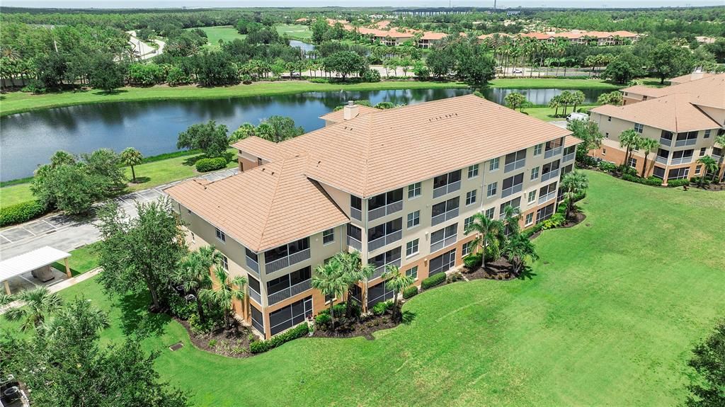 For Sale: $225,000 (2 beds, 2 baths, 1245 Square Feet)