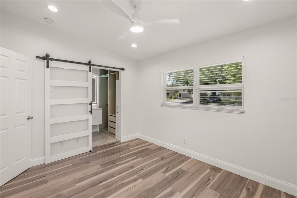 For Sale: $359,000 (3 beds, 2 baths, 1246 Square Feet)