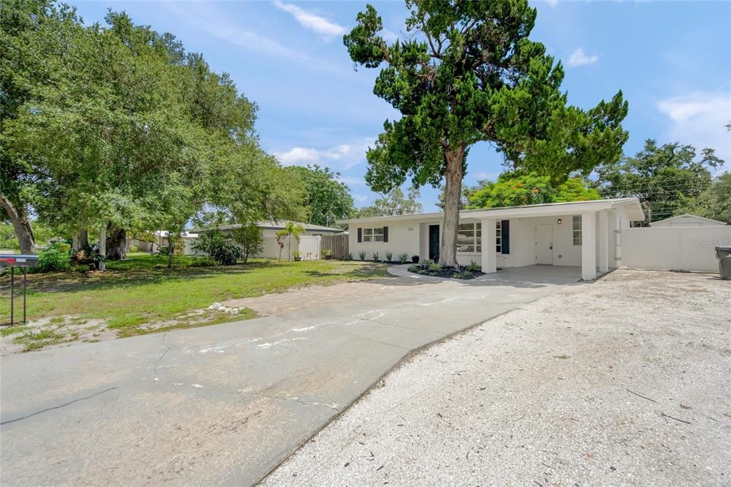 For Sale: $359,000 (3 beds, 2 baths, 1246 Square Feet)