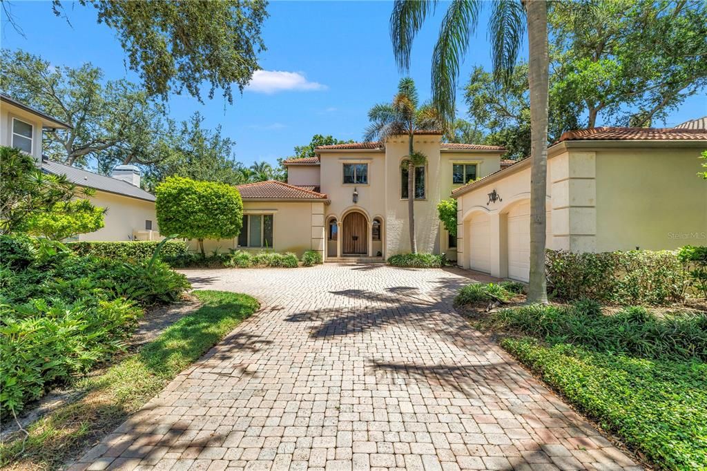 En Venta: $1,950,000 (3 camas, 3 baños, 3619 Pies cuadrados)