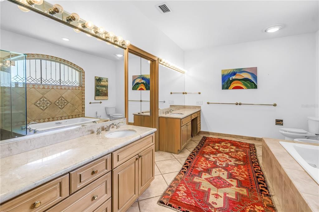 En Venta: $1,950,000 (3 camas, 3 baños, 3619 Pies cuadrados)