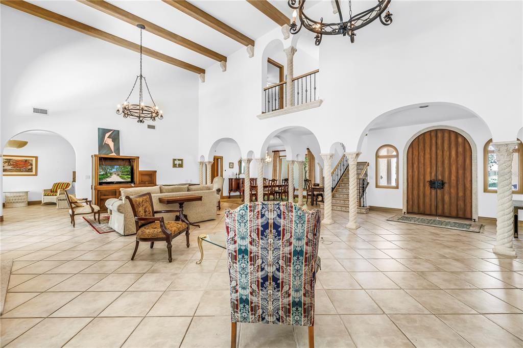 En Venta: $1,950,000 (3 camas, 3 baños, 3619 Pies cuadrados)