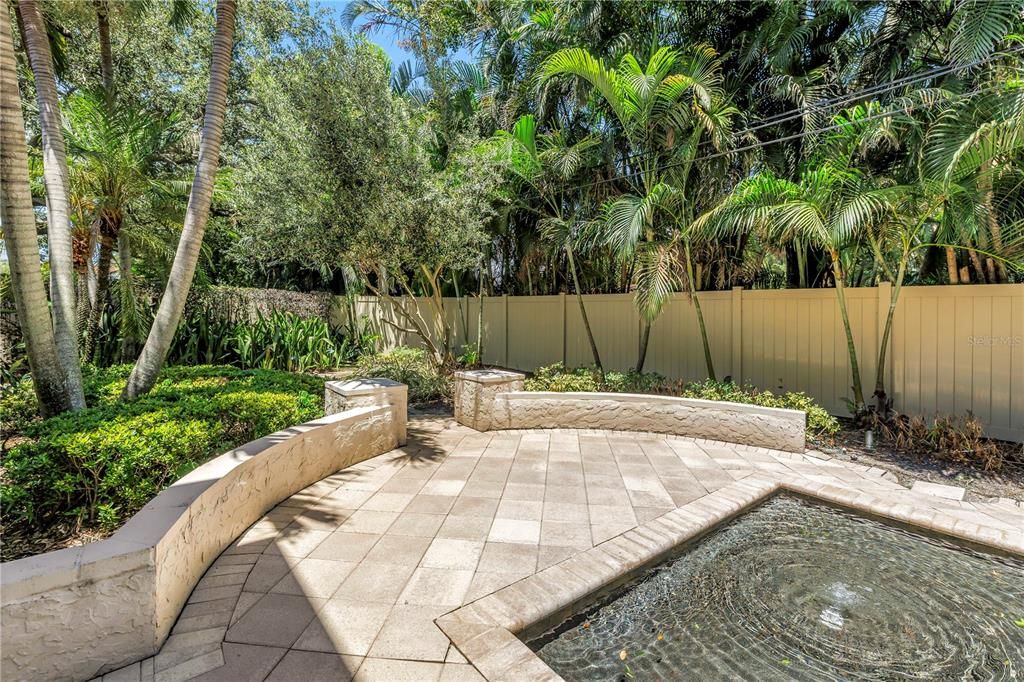 En Venta: $1,950,000 (3 camas, 3 baños, 3619 Pies cuadrados)