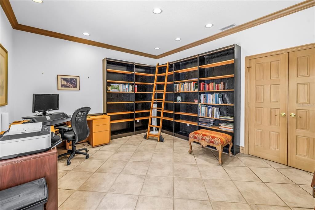 En Venta: $1,950,000 (3 camas, 3 baños, 3619 Pies cuadrados)