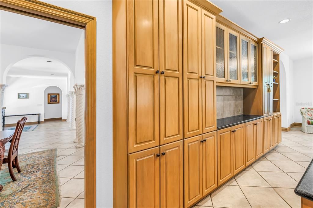 En Venta: $1,950,000 (3 camas, 3 baños, 3619 Pies cuadrados)
