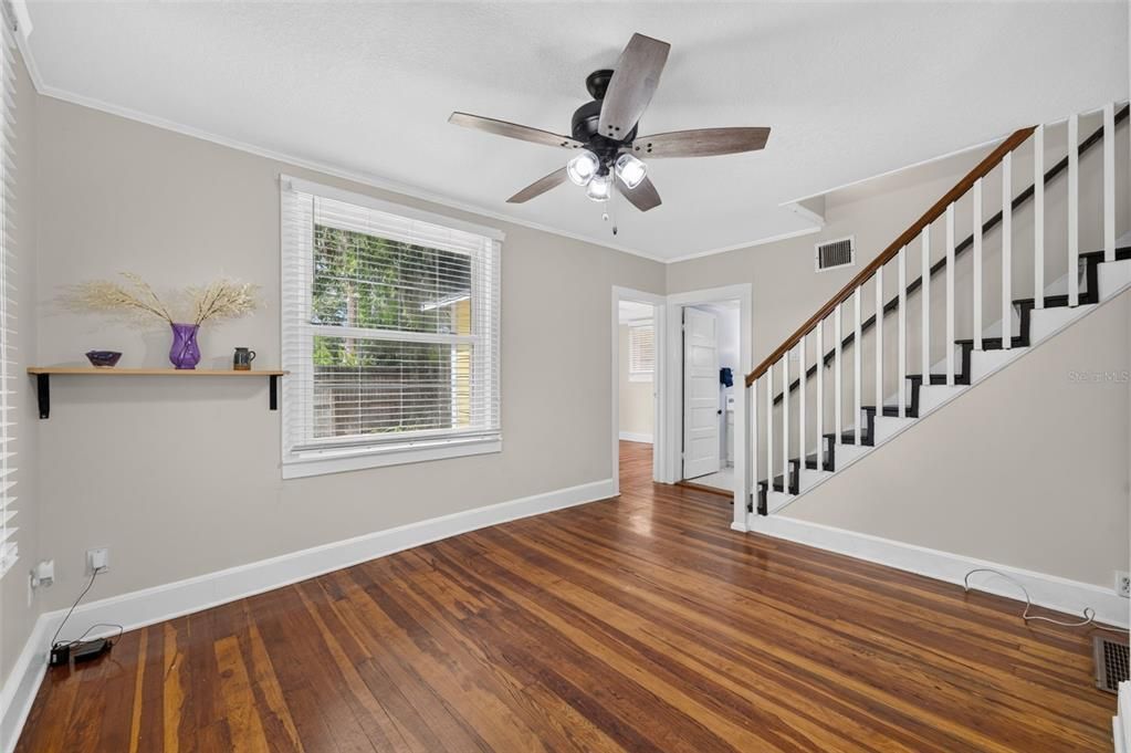 For Sale: $499,000 (3 beds, 2 baths, 1244 Square Feet)