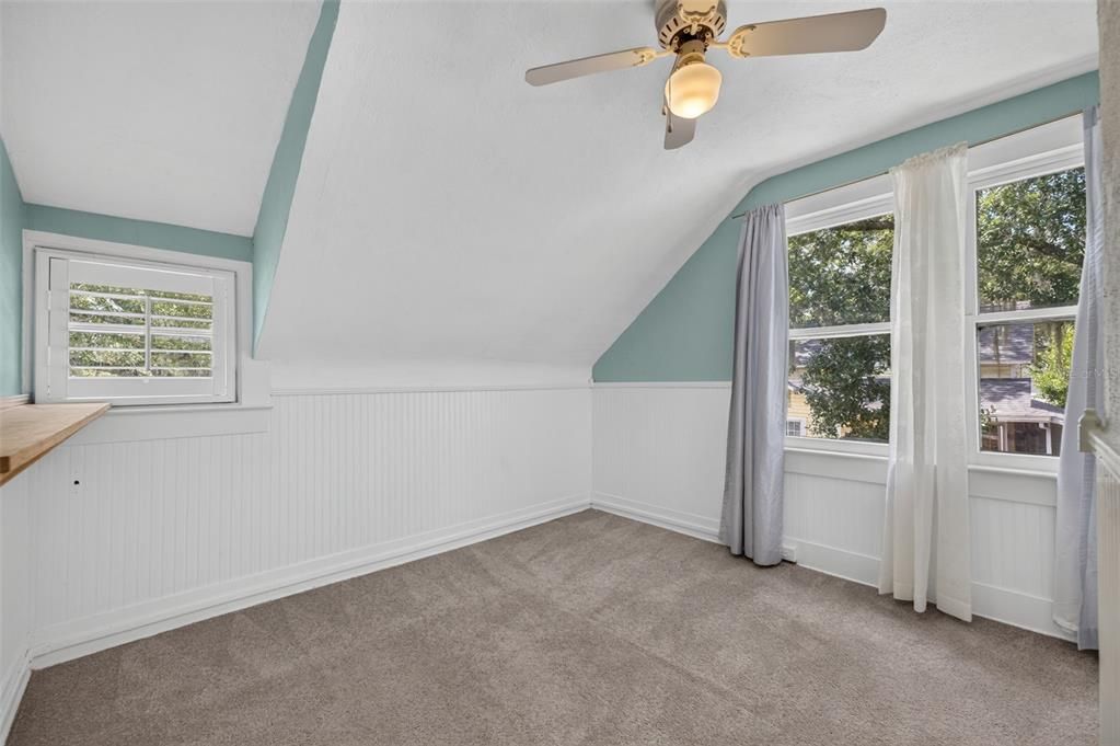 For Sale: $499,000 (3 beds, 2 baths, 1244 Square Feet)
