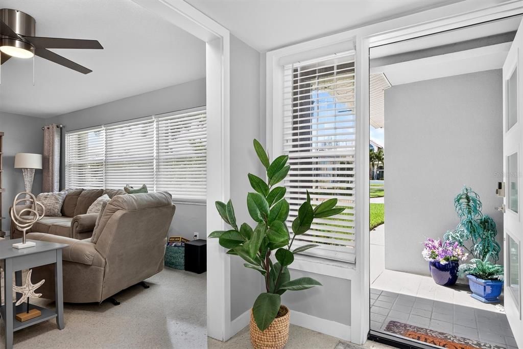 For Sale: $1,100,000 (3 beds, 3 baths, 1941 Square Feet)