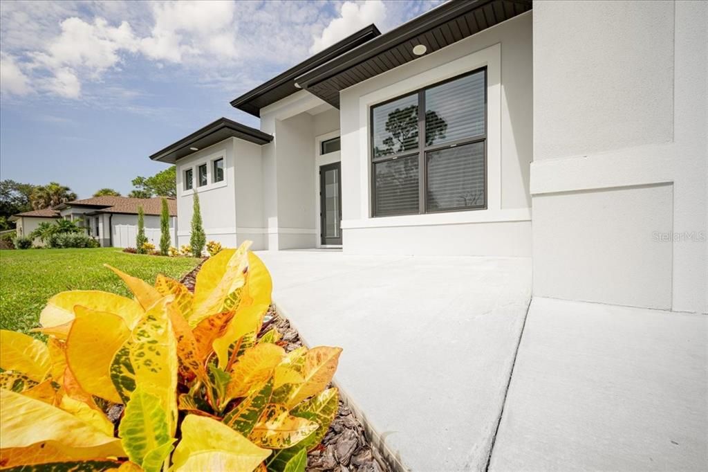 For Sale: $545,000 (3 beds, 2 baths, 1856 Square Feet)