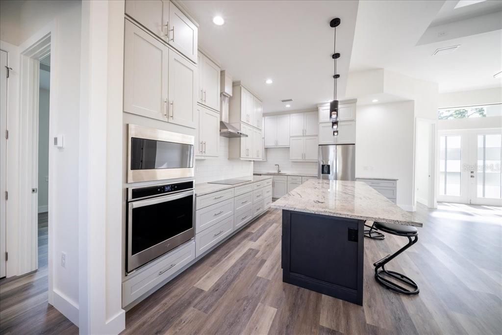 For Sale: $545,000 (3 beds, 2 baths, 1856 Square Feet)