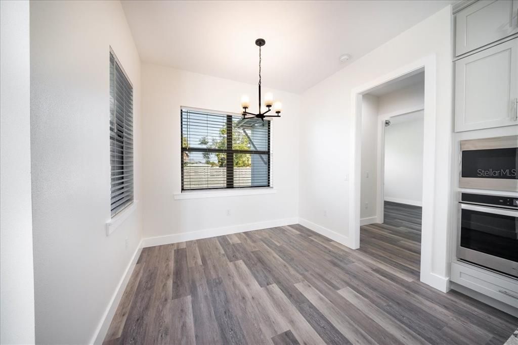 For Sale: $545,000 (3 beds, 2 baths, 1856 Square Feet)
