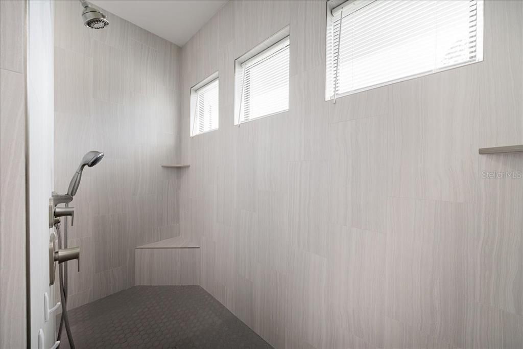 For Sale: $545,000 (3 beds, 2 baths, 1856 Square Feet)