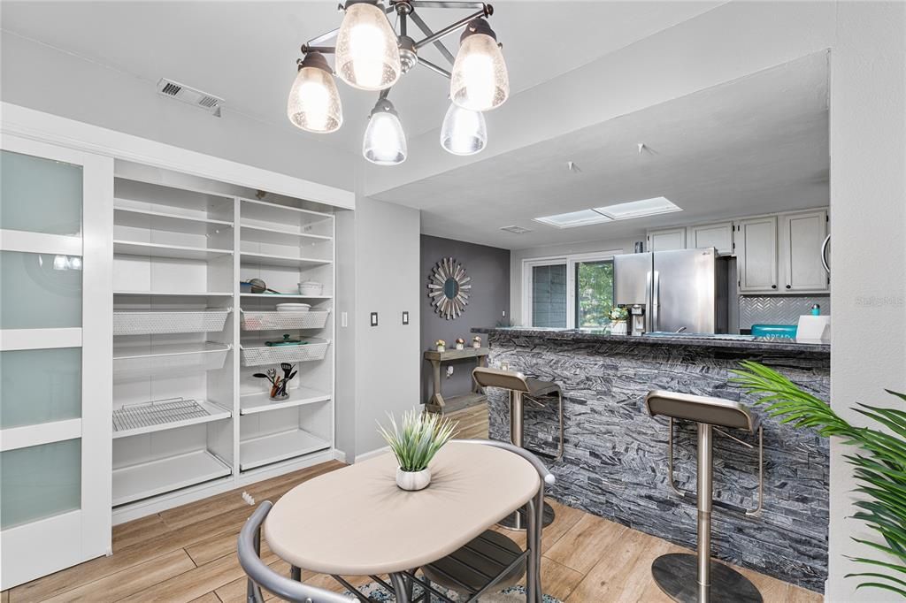 For Rent: $2,000 (2 beds, 2 baths, 1148 Square Feet)