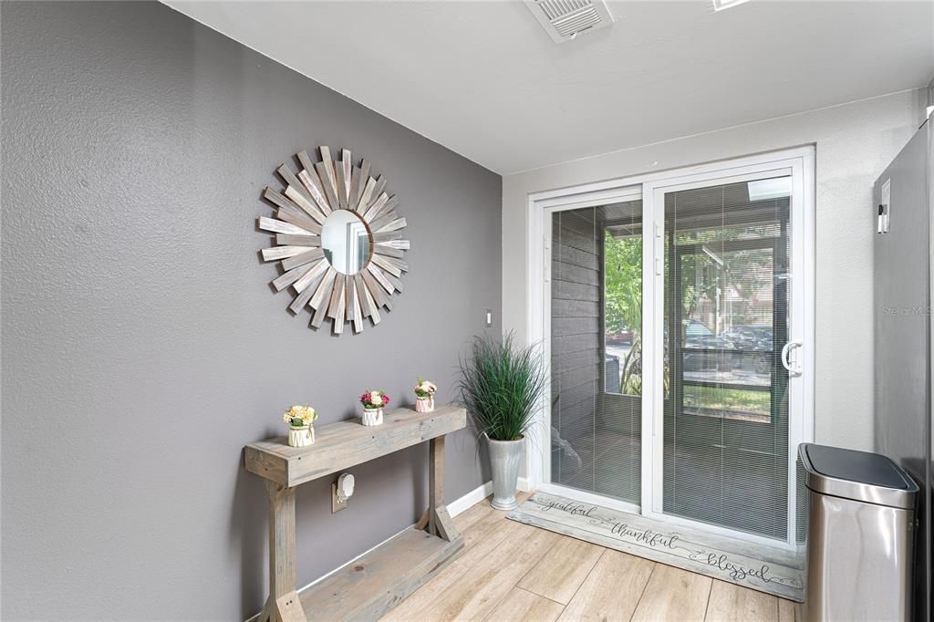 For Rent: $2,000 (2 beds, 2 baths, 1148 Square Feet)