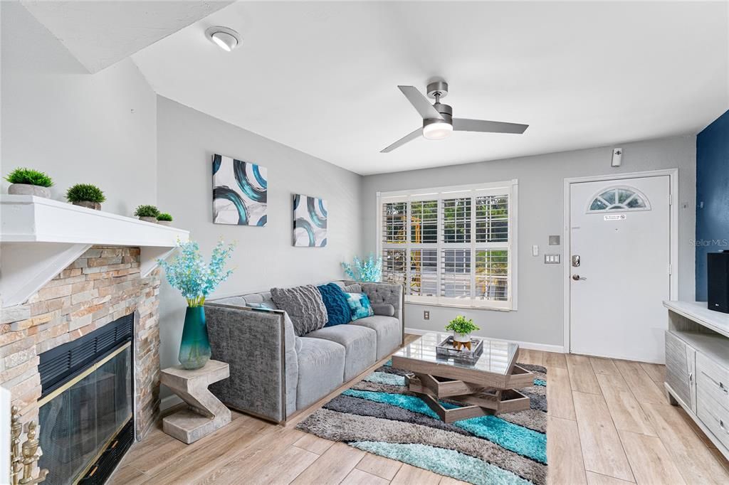 For Rent: $2,000 (2 beds, 2 baths, 1148 Square Feet)