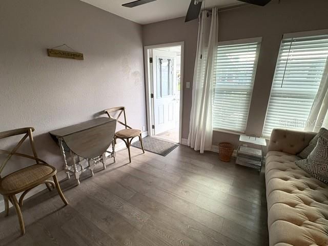 В аренду: $1,500 (1 спален, 1 ванн, 834 Квадратных фут)