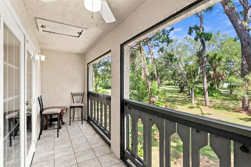 For Rent: $1,600 (1 beds, 1 baths, 550 Square Feet)