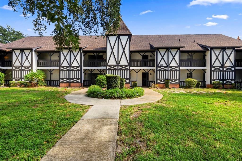 For Rent: $1,600 (1 beds, 1 baths, 550 Square Feet)