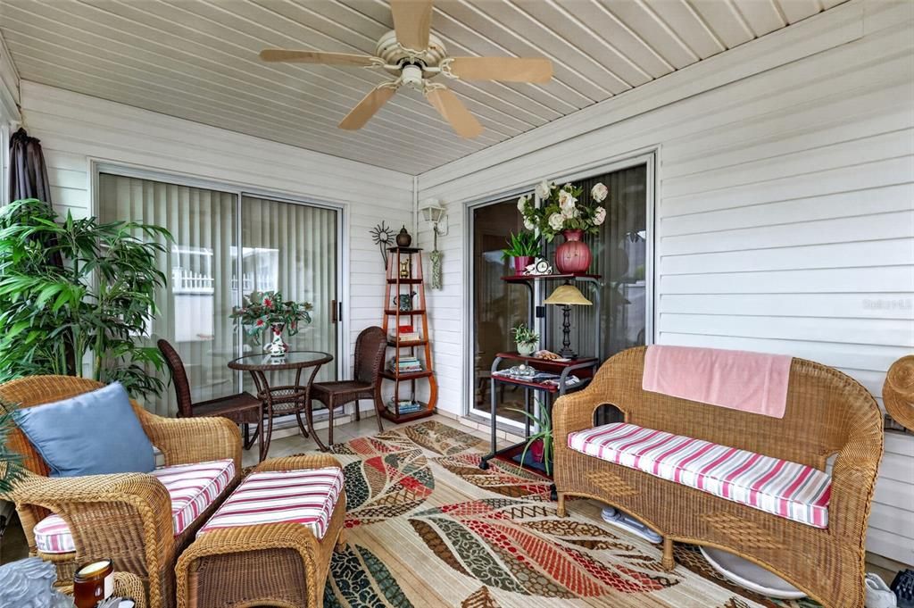 For Sale: $300,000 (2 beds, 2 baths, 1200 Square Feet)