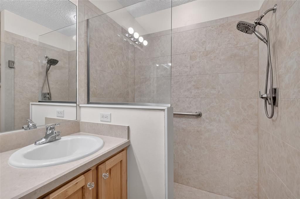 For Sale: $300,000 (2 beds, 2 baths, 1200 Square Feet)