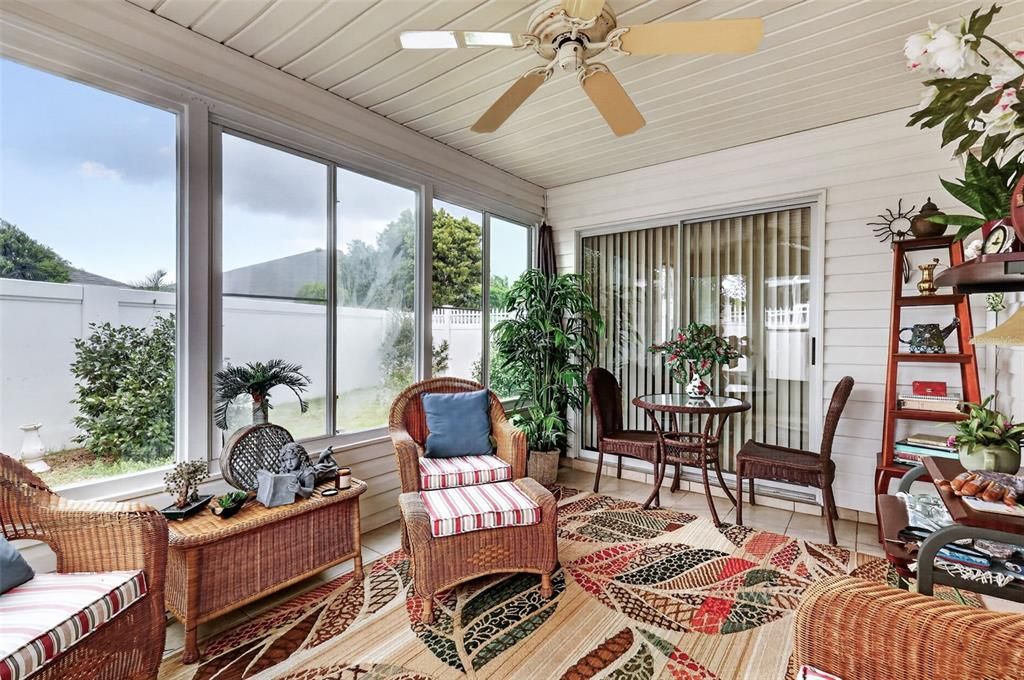For Sale: $300,000 (2 beds, 2 baths, 1200 Square Feet)