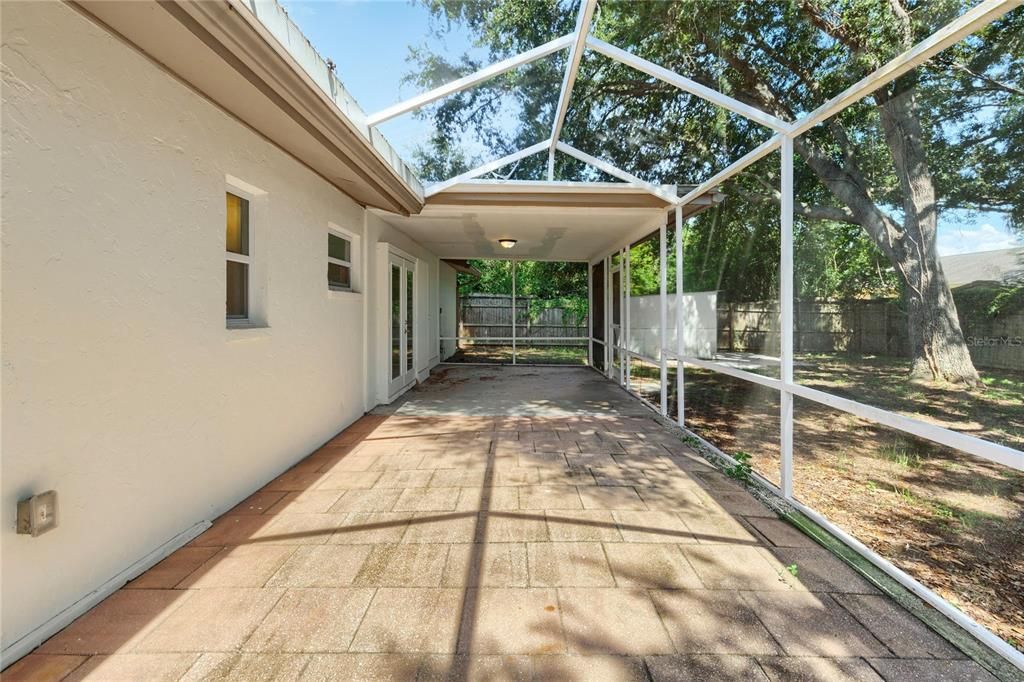 На продажу: $349,900 (3 спален, 2 ванн, 1039 Квадратных фут)