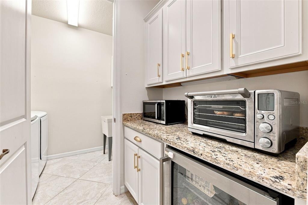For Rent: $4,300 (4 beds, 3 baths, 2844 Square Feet)