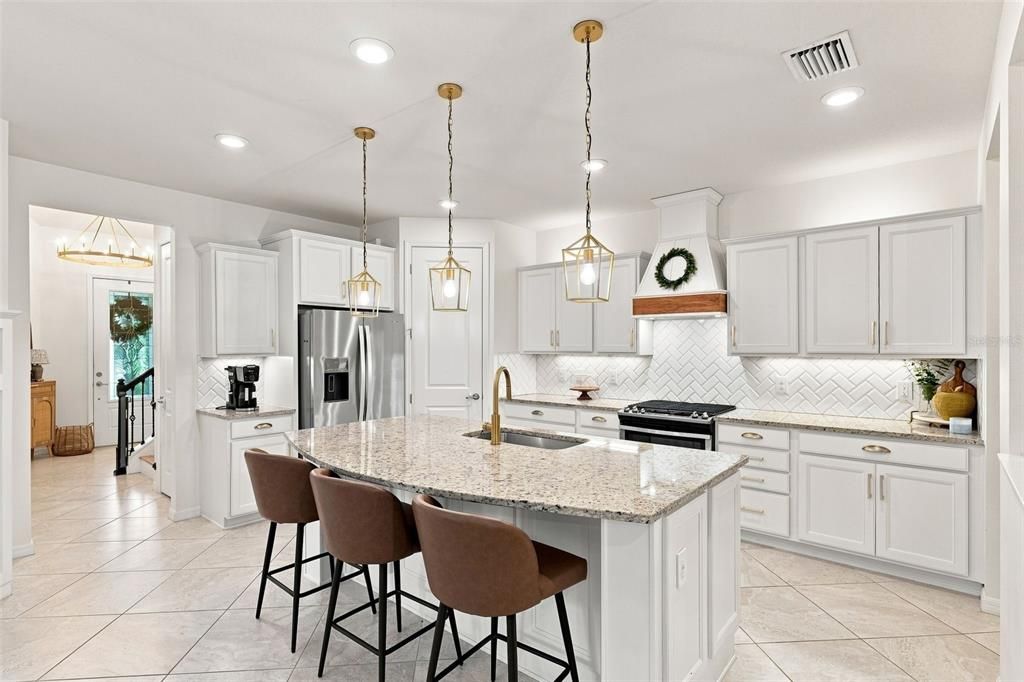 For Rent: $4,300 (4 beds, 3 baths, 2844 Square Feet)