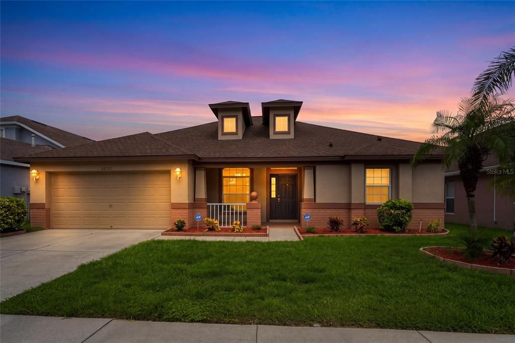 For Sale: $435,000 (4 beds, 3 baths, 2242 Square Feet)