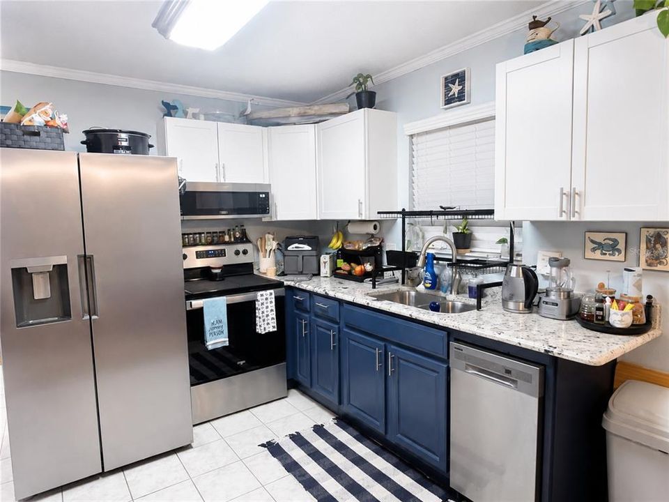 For Sale: $168,900 (2 beds, 1 baths, 708 Square Feet)