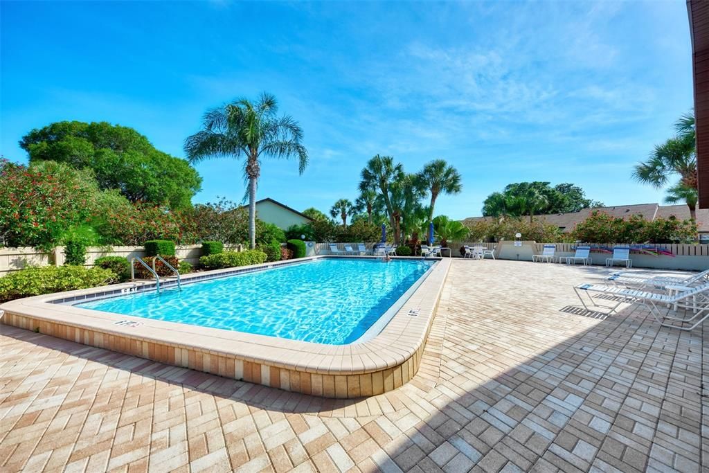 For Sale: $229,000 (2 beds, 2 baths, 1129 Square Feet)