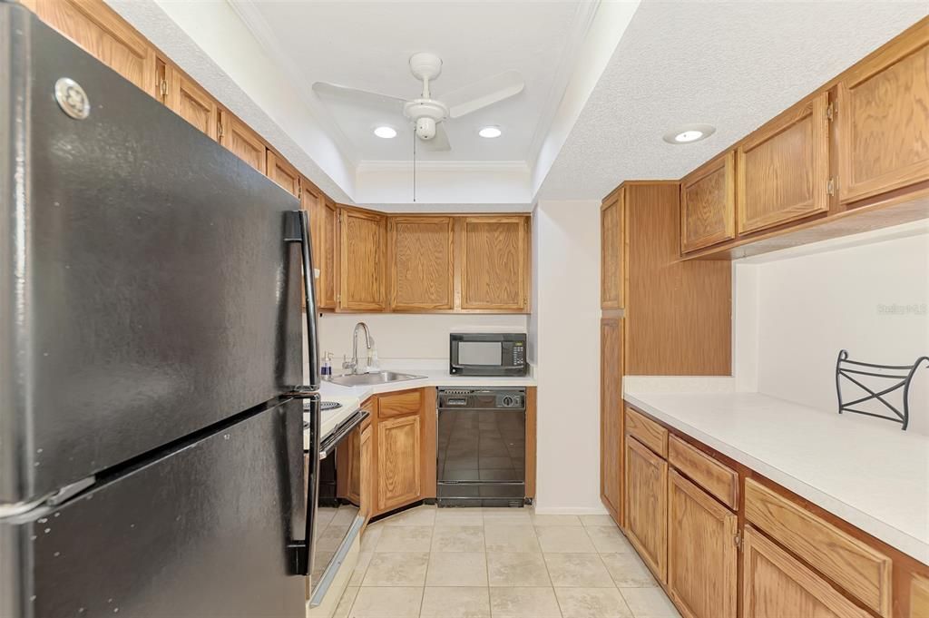 For Sale: $229,000 (2 beds, 2 baths, 1129 Square Feet)