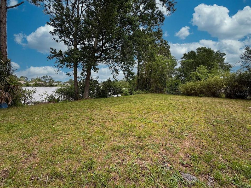 For Sale: $375,000 (3 beds, 3 baths, 2056 Square Feet)