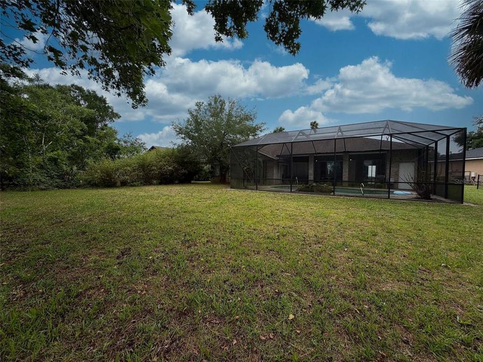 For Sale: $375,000 (3 beds, 3 baths, 2056 Square Feet)