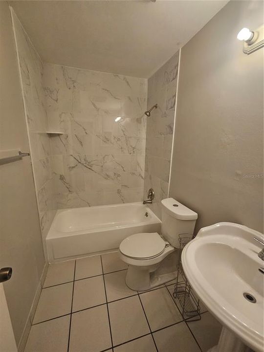 For Rent: $2,000 (3 beds, 2 baths, 1588 Square Feet)