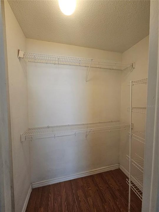 For Rent: $2,000 (3 beds, 2 baths, 1588 Square Feet)