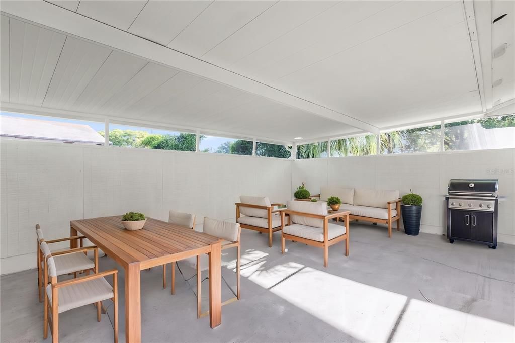 For Sale: $299,000 (3 beds, 2 baths, 1849 Square Feet)