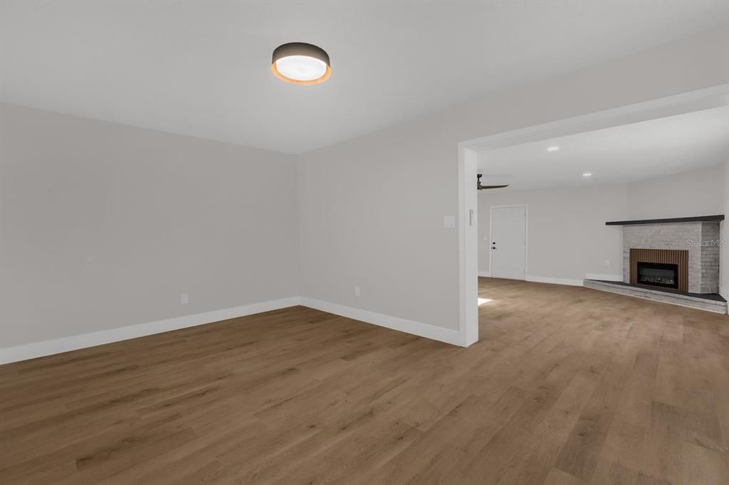For Sale: $299,000 (3 beds, 2 baths, 1849 Square Feet)