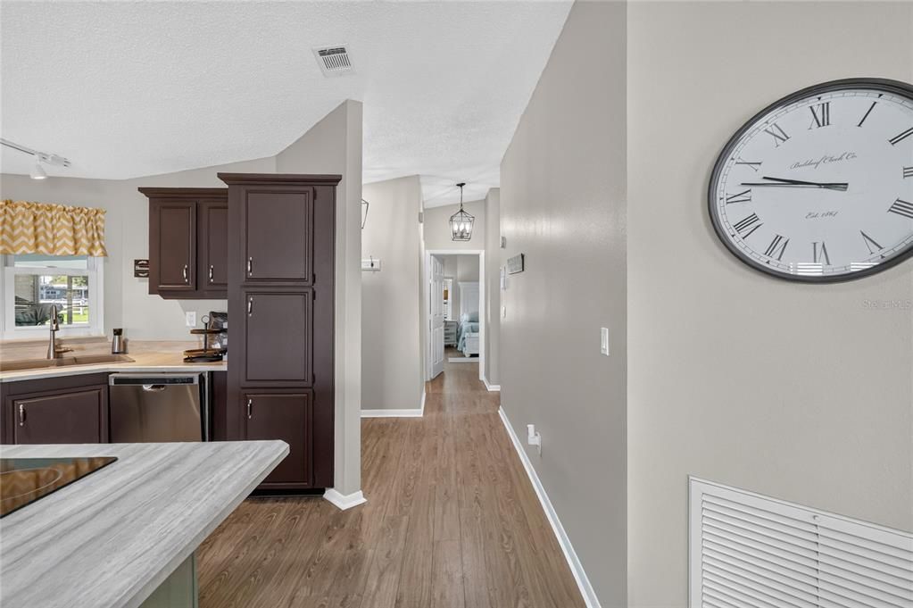 For Sale: $429,000 (2 beds, 2 baths, 1456 Square Feet)